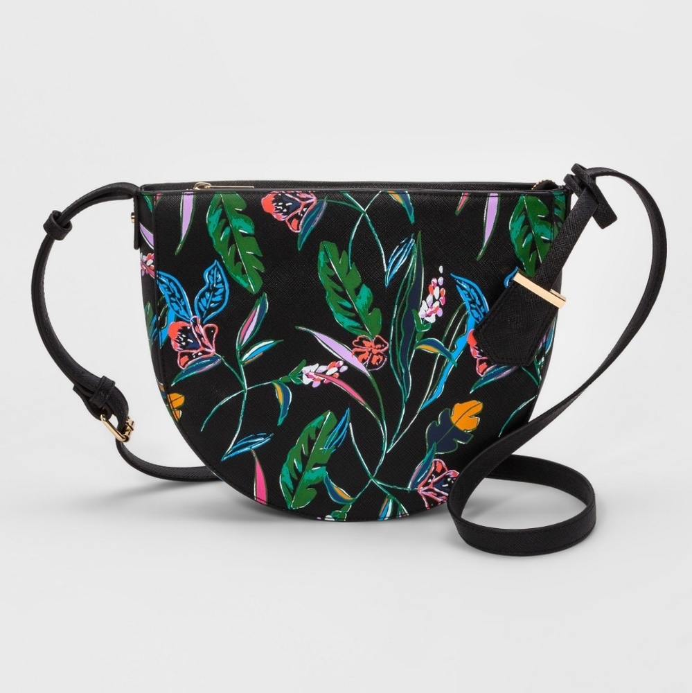 A NEW DAY Half Moon Crossbody A N

A N & style
Fau